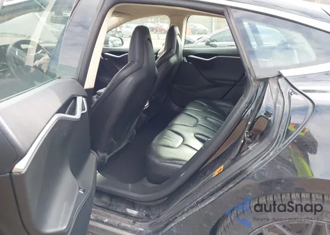 2014 Tesla Model S из США, поврежденный, VIN 5YJSA1S18EFP42334